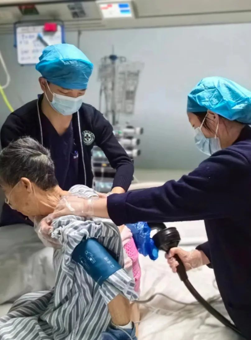 【改善护理服务 提升护理品质】专科服务系列一:重症ICU——奔走在生死之间的“摆渡人” 【改善护理服务 提升护理品质】专科服务系列一:重症ICU——奔走在生死之间的“摆渡人”